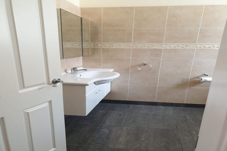 Photo of property in 333 The Parade, Island Bay, Wellington, 6023