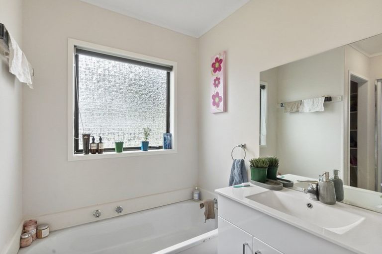 Photo of property in 71a Braid Road, St Andrews, Hamilton, 3200