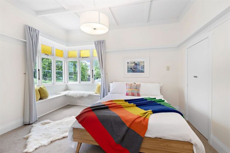 Photo of property in 6 Memorial Avenue, Mount Roskill, Auckland, 1041