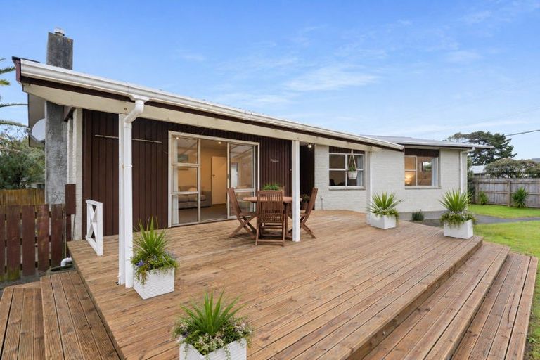 Photo of property in 57 Martin Road, Paraparaumu Beach, Paraparaumu, 5032