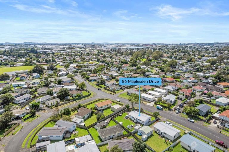 Photo of property in 86 Maplesden Drive, Clendon Park, Auckland, 2103