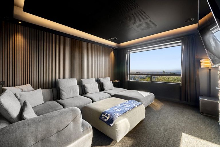 Photo of property in 10 Hawkshead Way, Westmorland, Christchurch, 8025