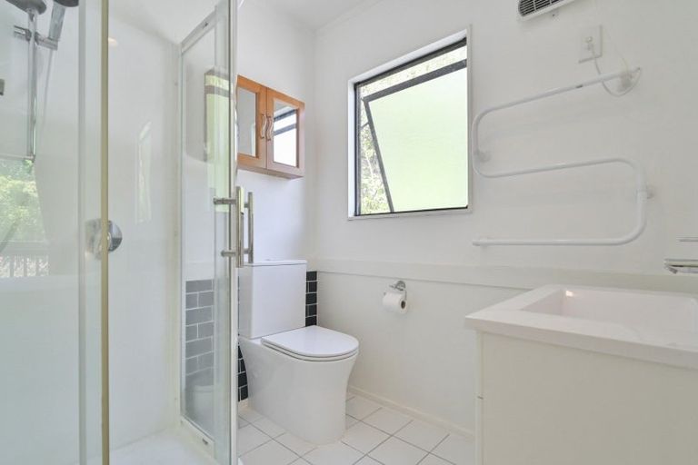 Photo of property in 51 Longview Road, Poraiti, Napier, 4182