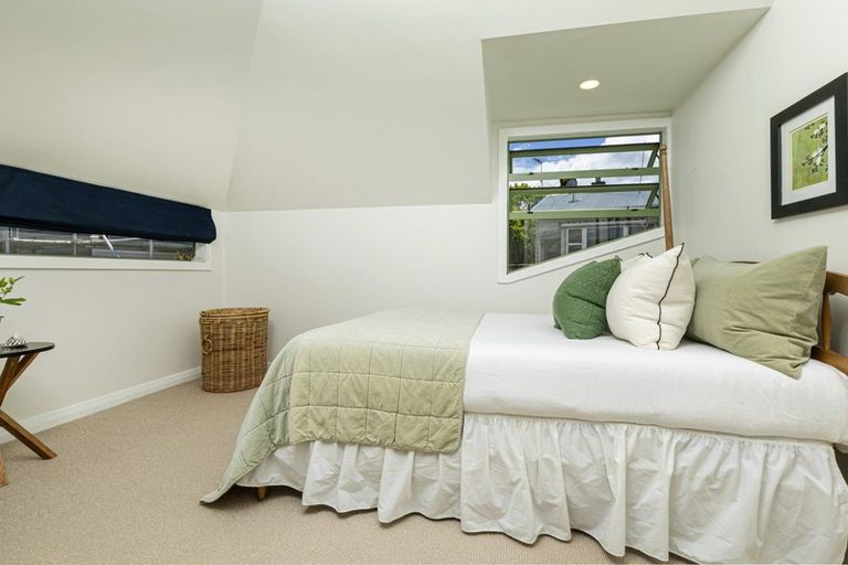 Photo of property in 2/305 Lake Road, Hauraki, Auckland, 0622