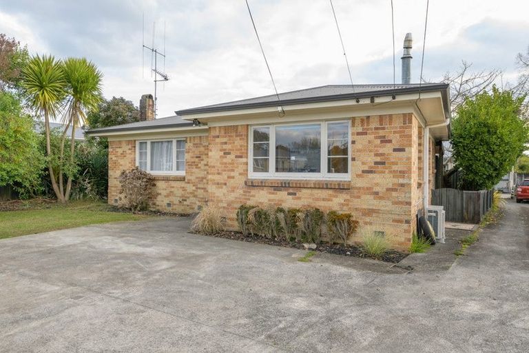 Photo of property in 27 Somme Crescent, Hillcrest, Hamilton, 3216