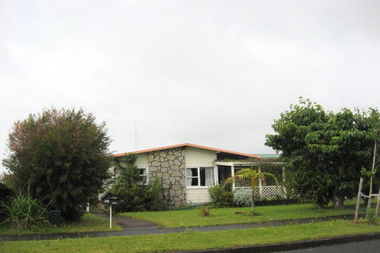 Photo of property in 50 West View Crescent, Onerahi, Whangarei, 0110
