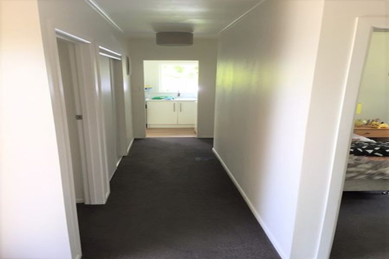 Photo of property in 11 Merchant Avenue, Te Atatu South, Auckland, 0610