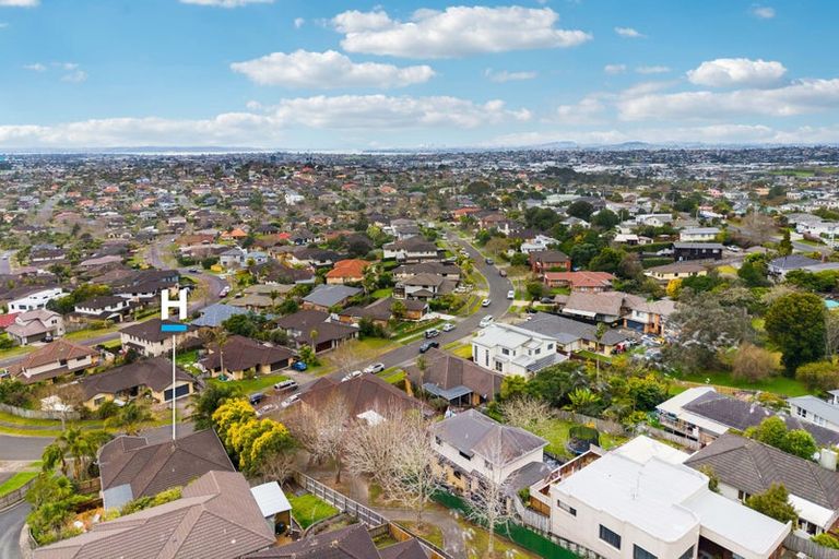 Photo of property in 54 Leafield Crescent, Henderson, Auckland, 0612