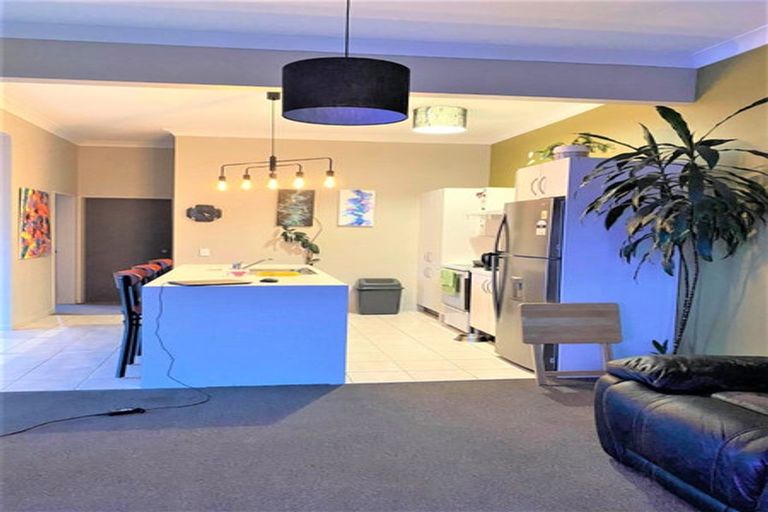 Photo of property in 2/125 Upper Fitzherbert Road, Wainuiomata, Lower Hutt, 5373