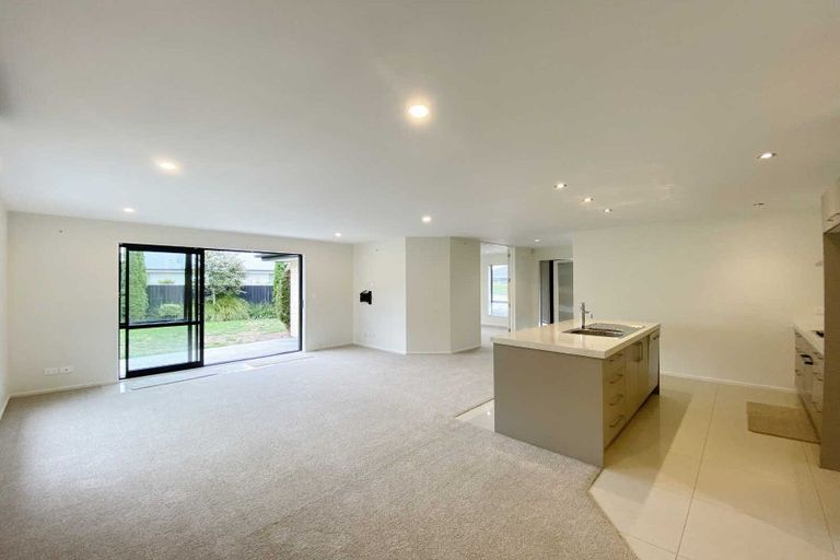 Photo of property in 27 Euphrasie Drive, Aidanfield, Christchurch, 8025