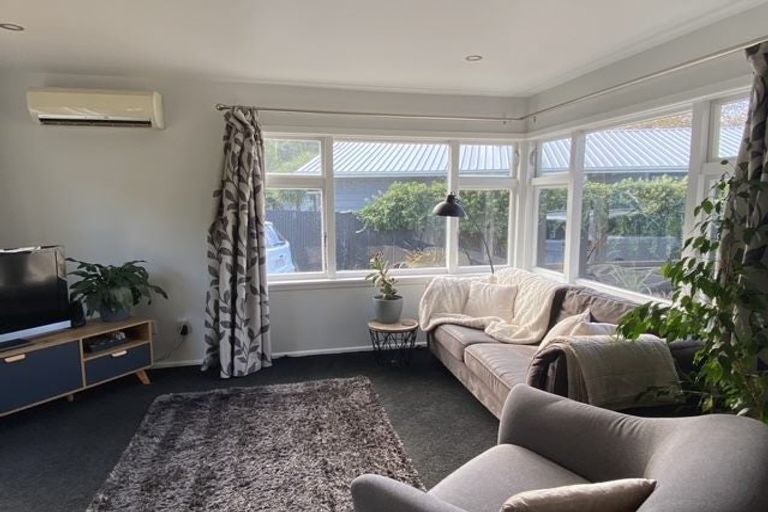 Photo of property in 27 Bishopsworth Street, Hillsborough, Christchurch, 8022