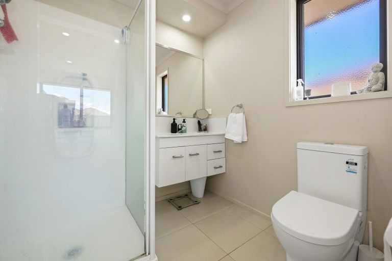 Photo of property in 54 Edgeview Crescent, Fitzroy, Hamilton, 3206