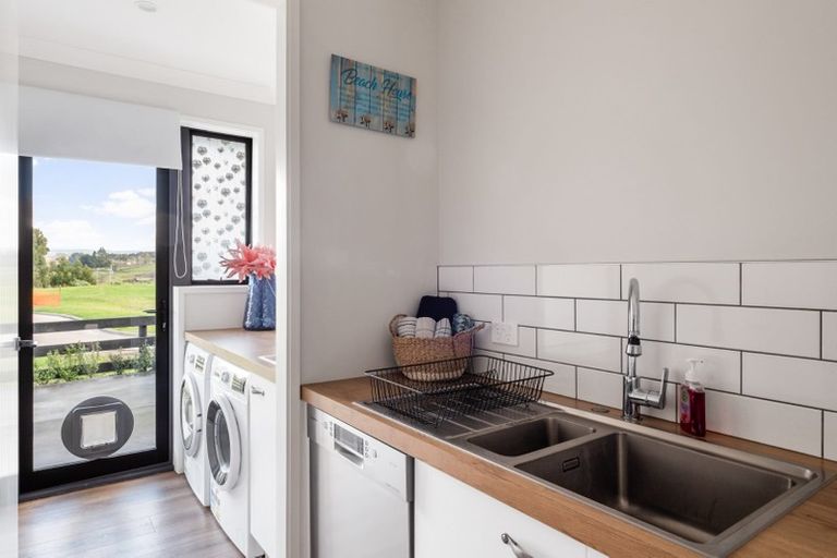 Photo of property in 95 Lynley Park Drive, Omokoroa, 3114