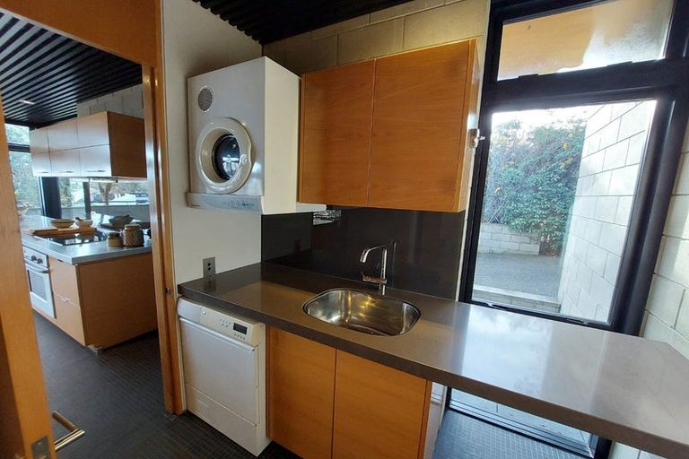 Photo of property in 30b Thackeray Street, Hamilton Lake, Hamilton, 3204