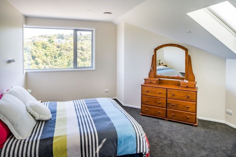 Photo of property in 51 Dowse Drive, Maungaraki, Lower Hutt, 5010