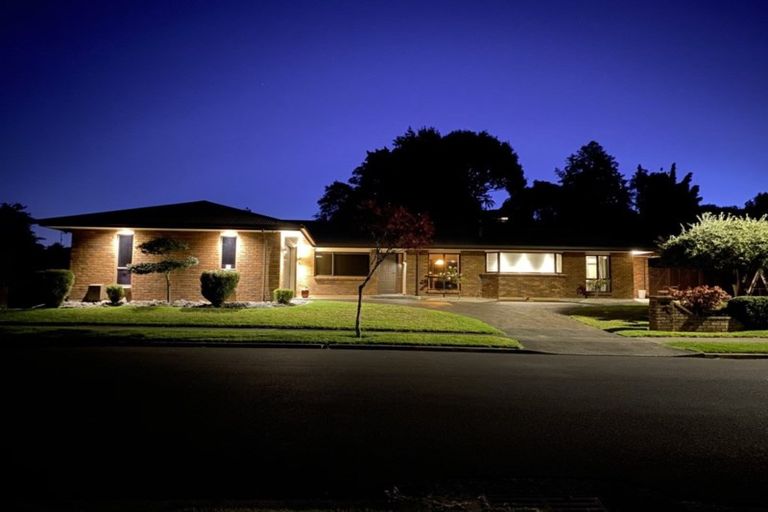 Photo of property in 52 Ashley Street, St Andrews, Hamilton, 3200