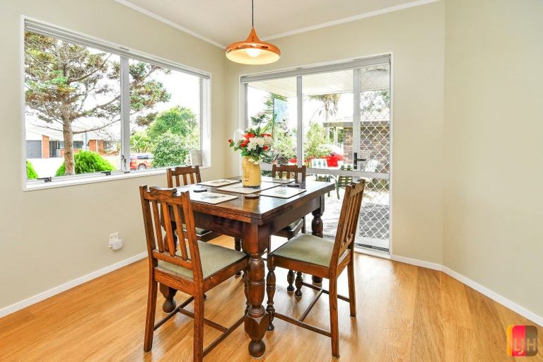 Photo of property in 43 Brylee Drive, Conifer Grove, Takanini, 2112