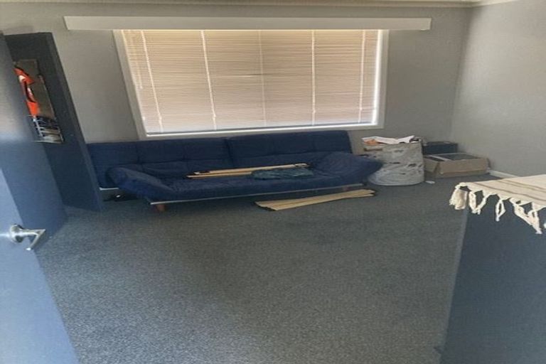 Photo of property in 38 Glenmore Road, Sunnyhills, Auckland, 2010