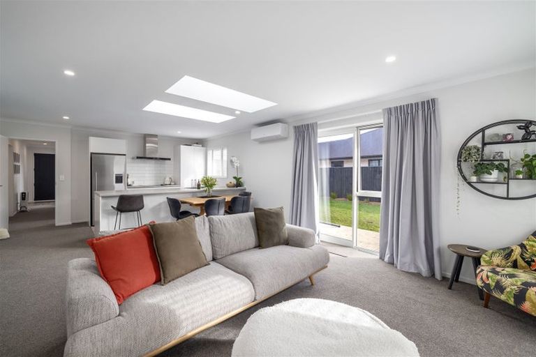 Photo of property in 39 Blue Jacket Drive, Halswell, Christchurch, 8025