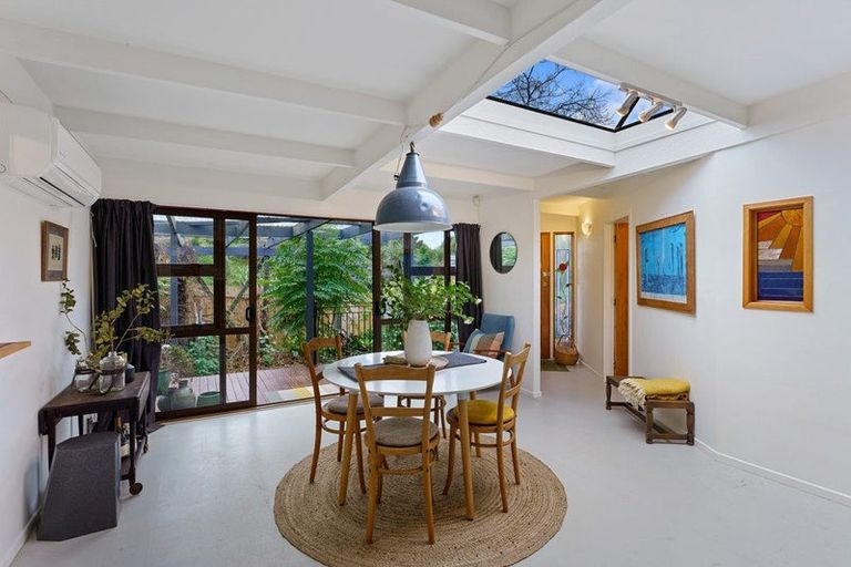 Photo of property in 52 Forest Road, Raumati South, Paraparaumu, 5032