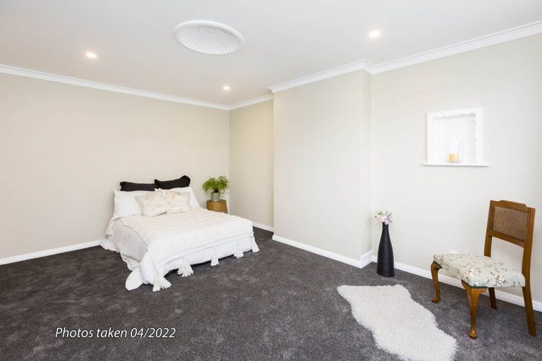 Photo of property in 380 Cambridge Terrace, Naenae, Lower Hutt, 5011
