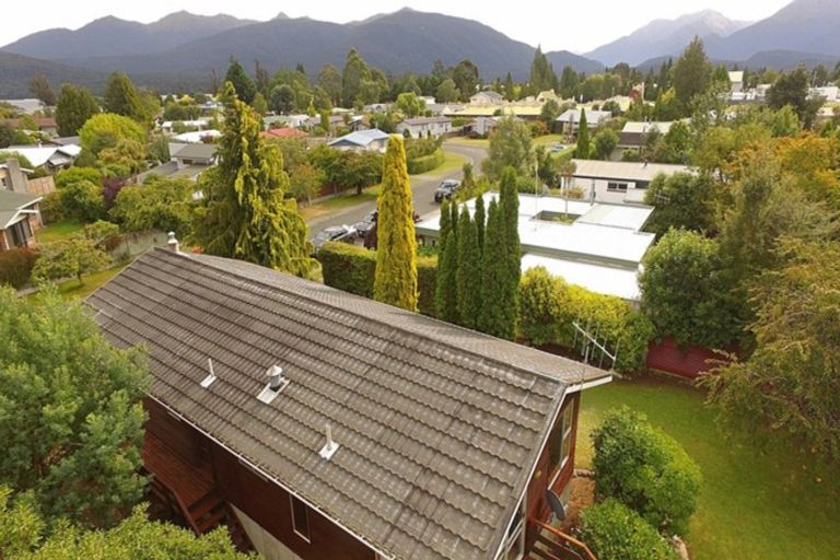 Photo of property in 25 Duncan Street, Te Anau, 9600