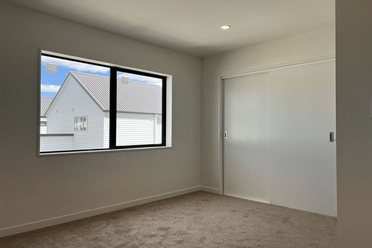 Photo of property in 9 Kaha Road, Takanini, 2110