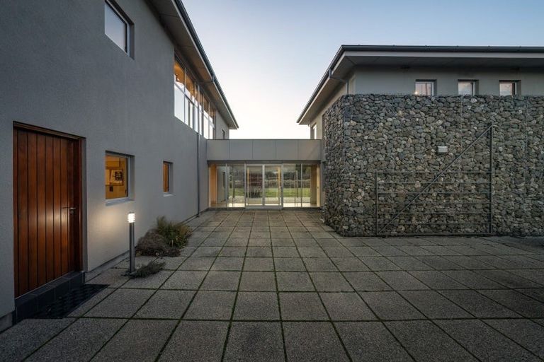 Photo of property in 23 Waimana Place, Wanaka, 9305