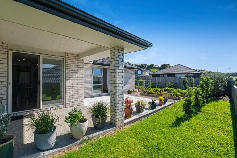 Photo of property in 24 Minerva Avenue, Helensville, 0800