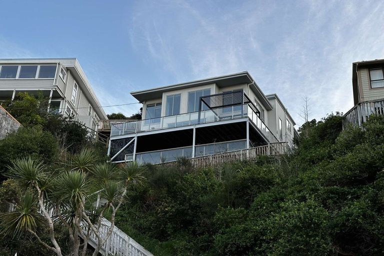 Photo of property in 165 Townsend Road, Miramar, Wellington, 6022