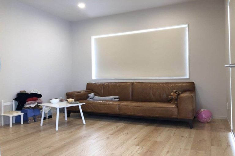 Photo of property in 30 Toanui Road, Hobsonville, Auckland, 0616