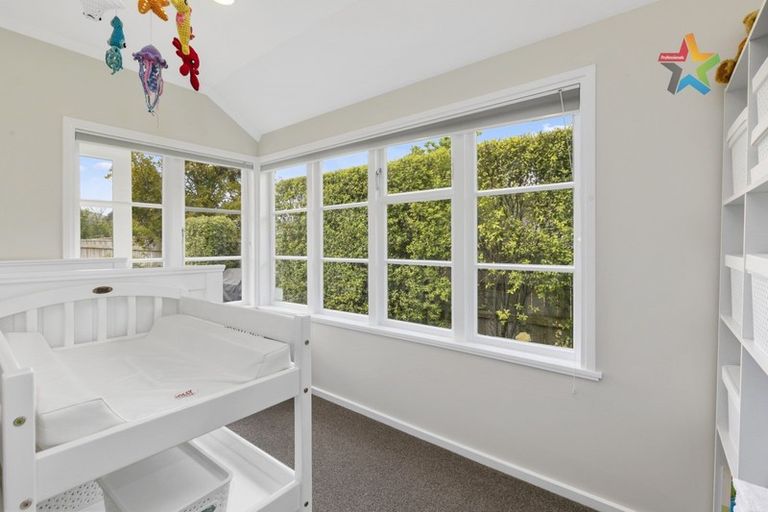 Photo of property in 27 Chapman Crescent, Naenae, Lower Hutt, 5011