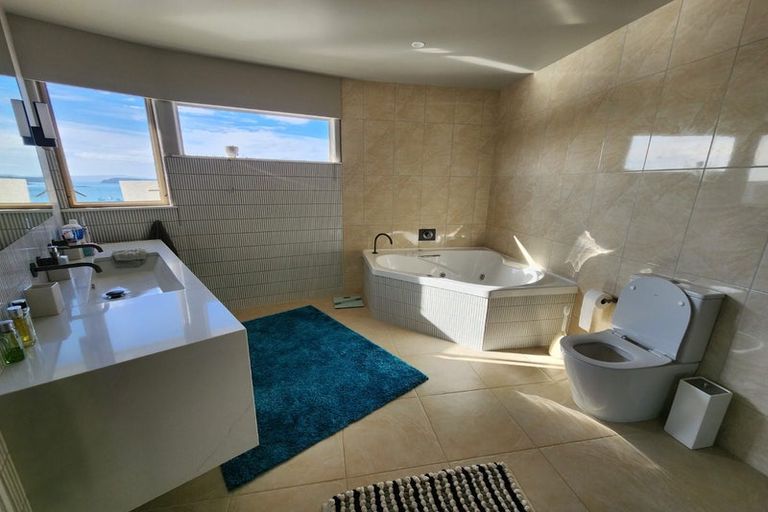 Photo of property in 71-73 Doves Bay Road, Kerikeri, 0294