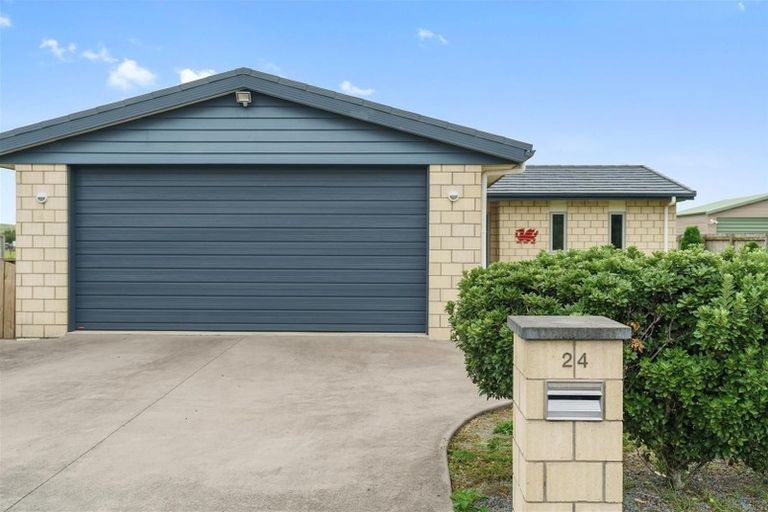 Photo of property in 24 South Road, Waipu, 0510