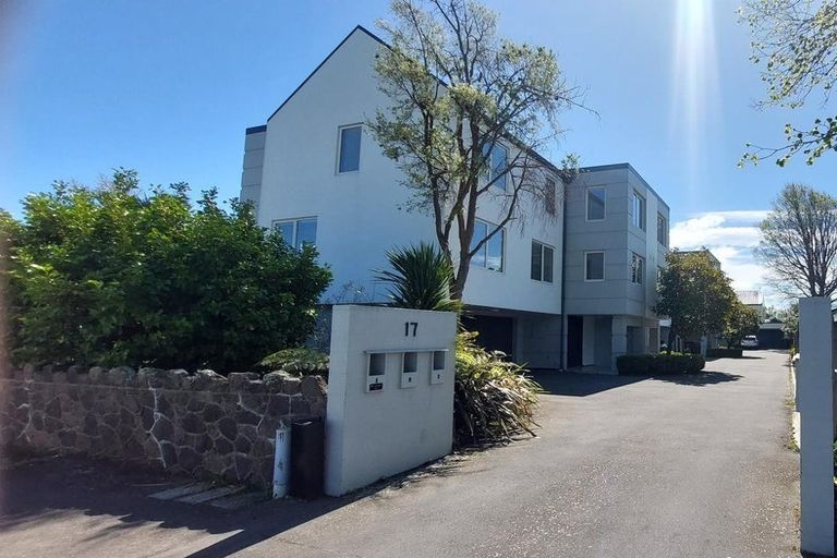Photo of property in 4/17 Eversleigh Street, St Albans, Christchurch, 8014