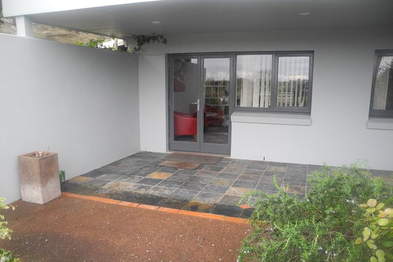 Photo of property in 36 Sylvan Park Avenue, Milford, Auckland, 0620