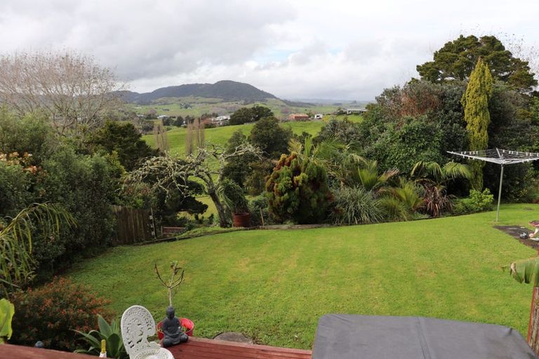 Photo of property in 65 Gorge Road, Maungaturoto, 0520