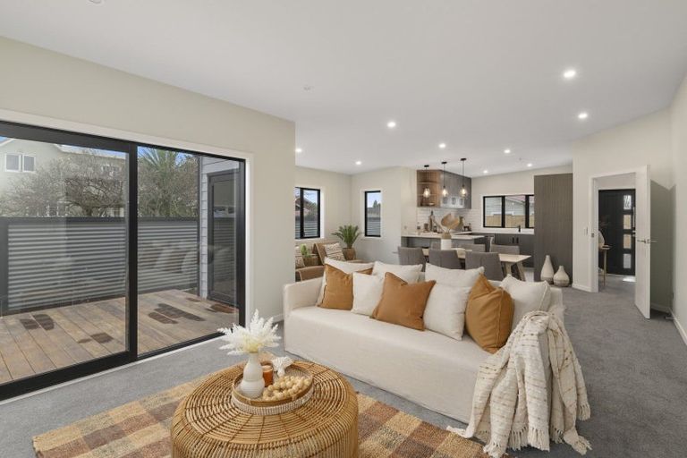 Photo of property in 10a Queenwood Road, Levin, 5510