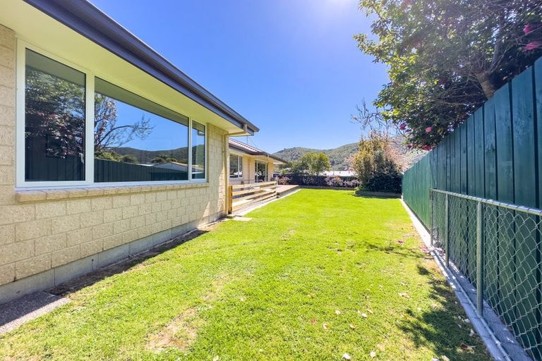Photo of property in 254c Waikawa Road, Waikawa, Picton, 7220