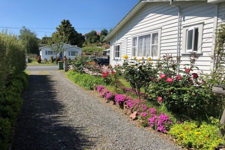 Photo of property in 12 Church Street, Tirau, 3410