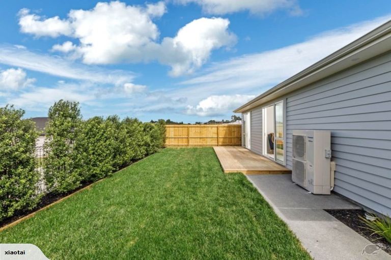 Photo of property in 137 Godfrey Drive, Orewa, 0931