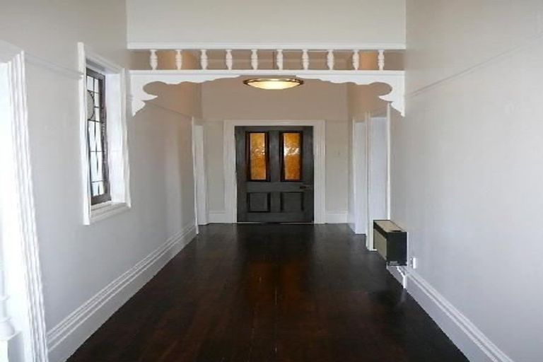 Photo of property in 21 Mozeley Avenue, Devonport, Auckland, 0624