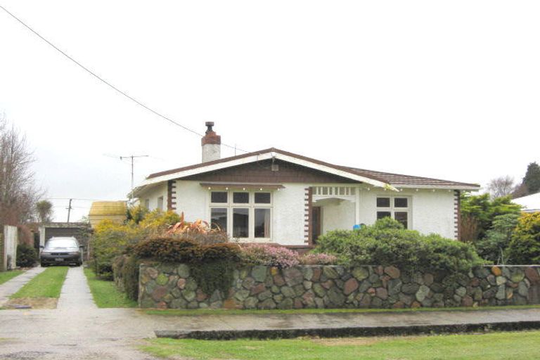 Photo of property in 37 Morton Street, Edendale, 9825