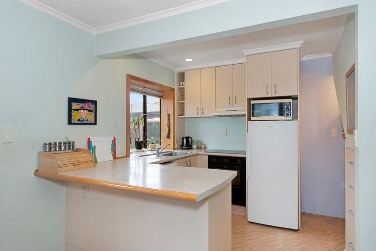 Photo of property in 2/57 Tennyson Street, Sydenham, Christchurch, 8023