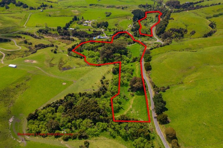 Photo of property in 599c Longbush Road, Hinakura, Masterton, 5884