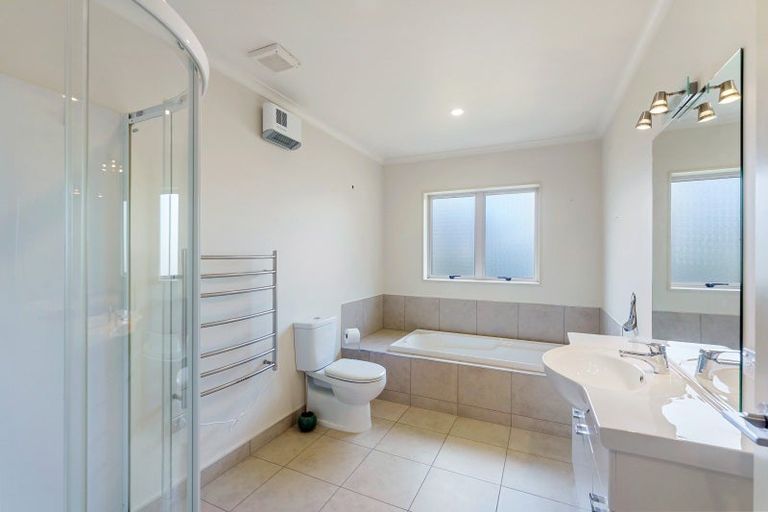 Photo of property in 42 Sue Avenue, Otaki, 5512