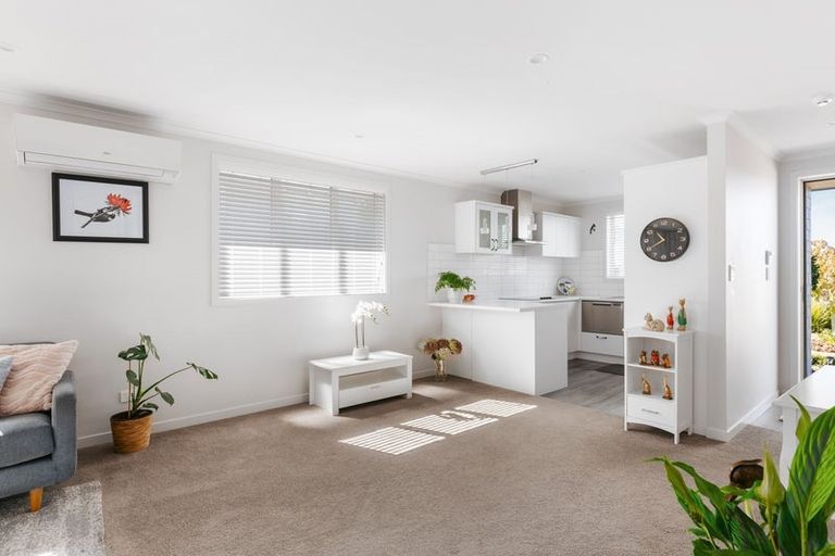 Photo of property in Waterview Estate, 60/4 Greystone Place, Omokoroa, 3114