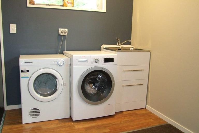 Photo of property in 2 Lisburn Street, Milton, 9220