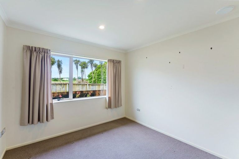 Photo of property in 42 Sue Avenue, Otaki, 5512