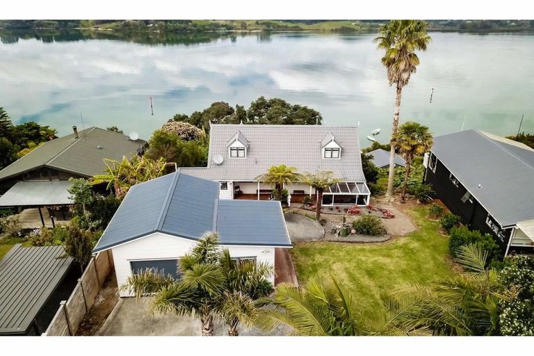 Photo of property in 28 Rangitane Loop Road, Kerikeri, 0294